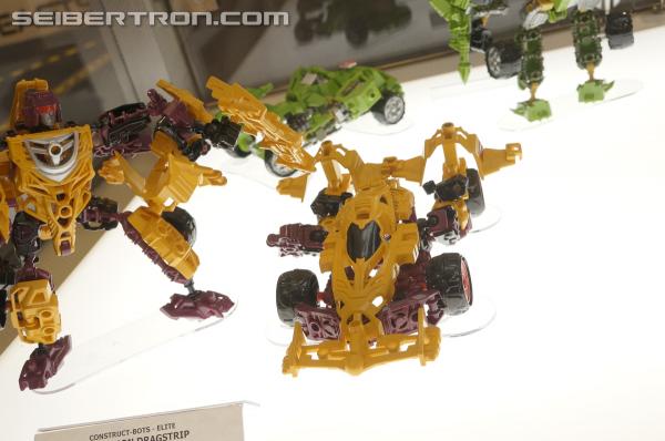 BotCon 2013 - Hasbro Display: Construct-Bots