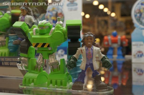 BotCon 2013 - Hasbro Display: Rescue Bots Energize