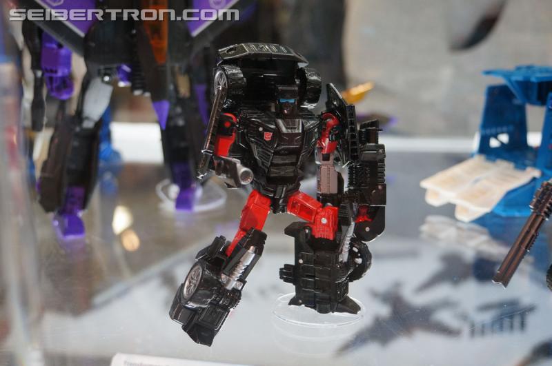 SDCC 2015 - Preview Night: Transformers Combiner Wars