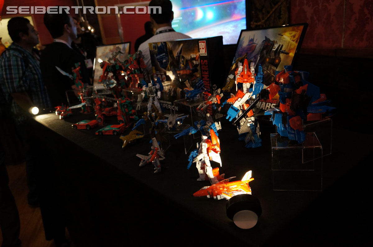 SDCC 2015 - Hasbro Press Event: Combiner Wars Victorion