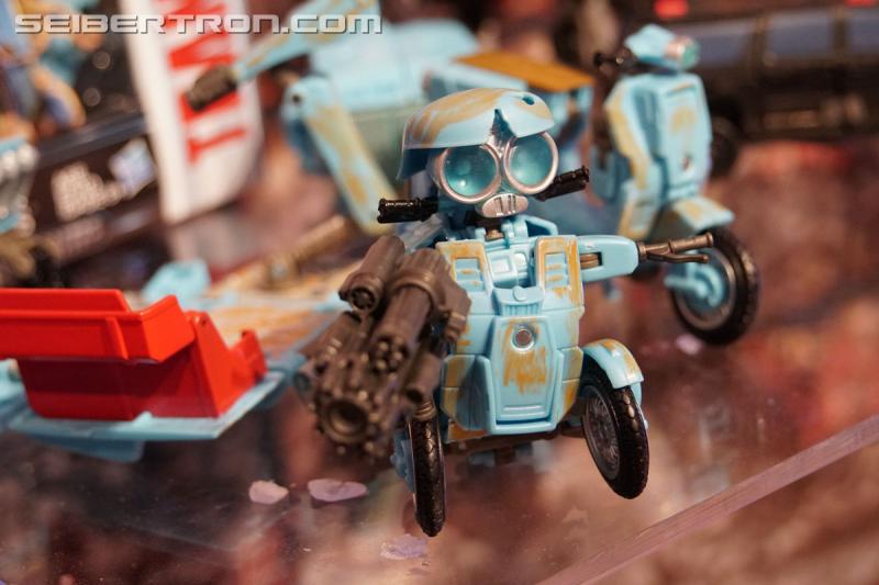 Transformers News: Toy Fair 2017 - Transformers: The Last Knight Premier Edition Toys Gallery