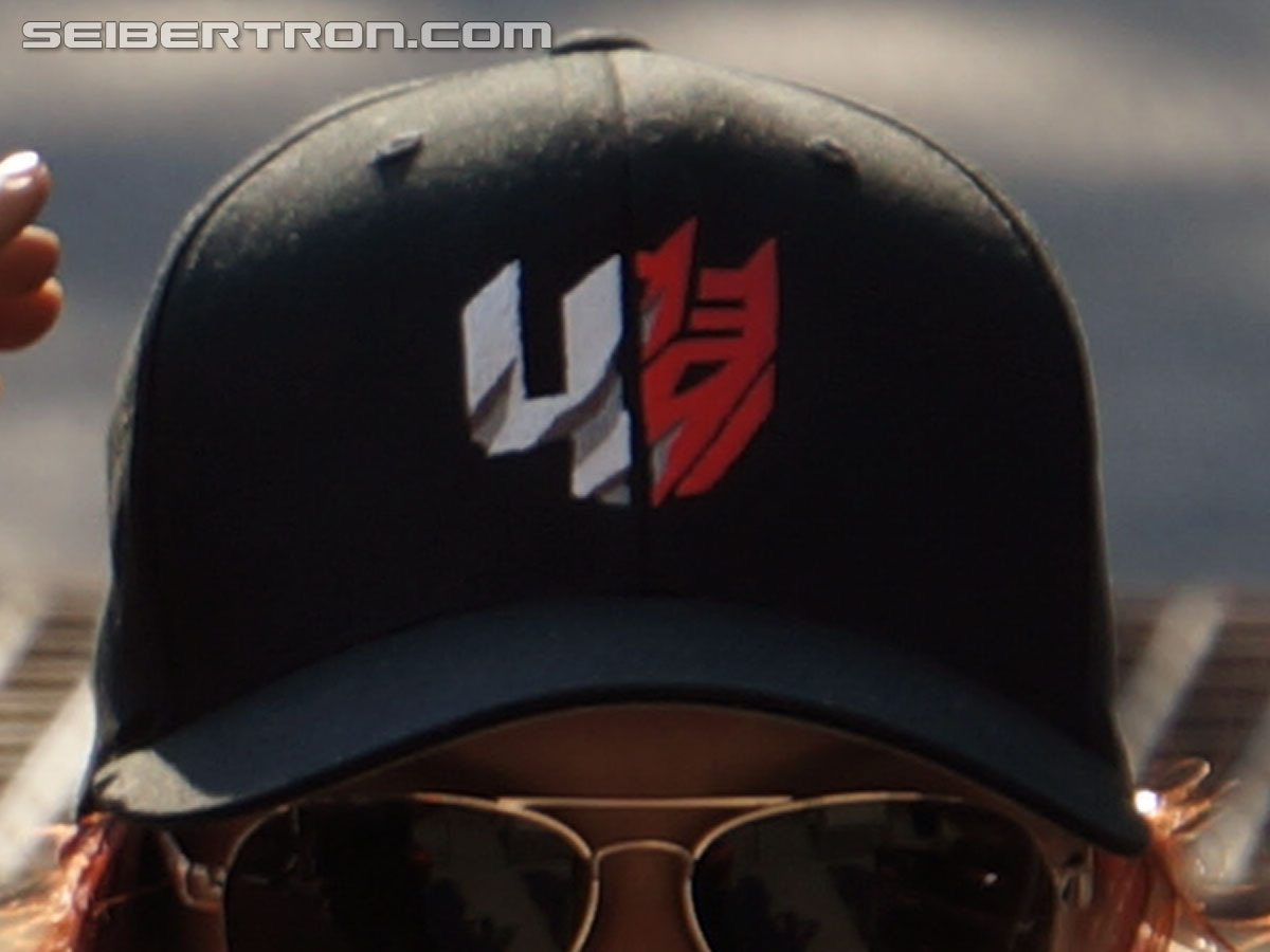 New Transformers 4 color logo features claw marks, another hint at Dinobots